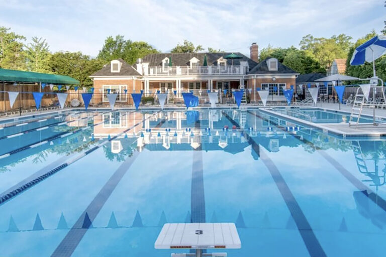 Edgemoor Club Pool