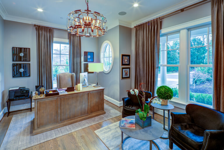 160 Study 7501 Hampden 067