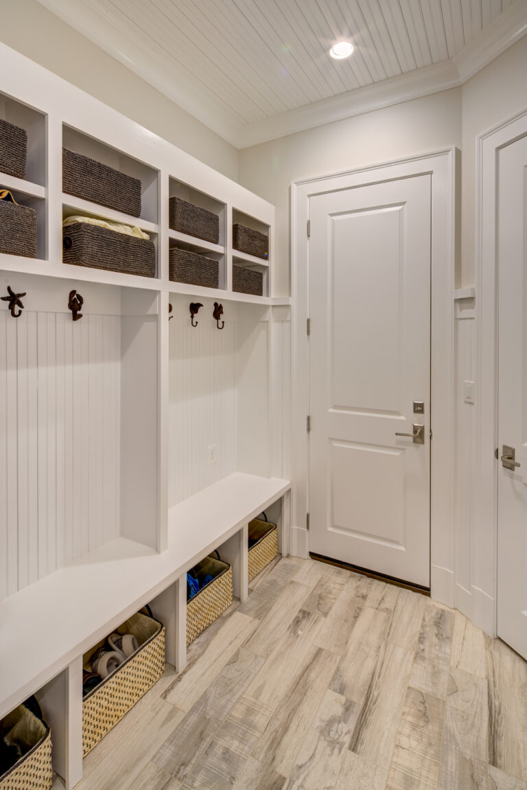 220 Mud Rm Cubbies 7501 Hampden 059