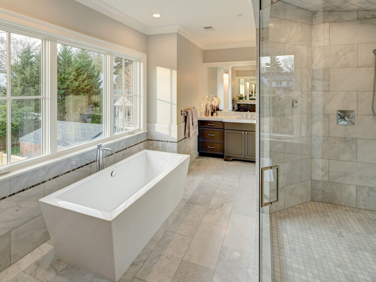 260 7104 Delaware Master Bath 004