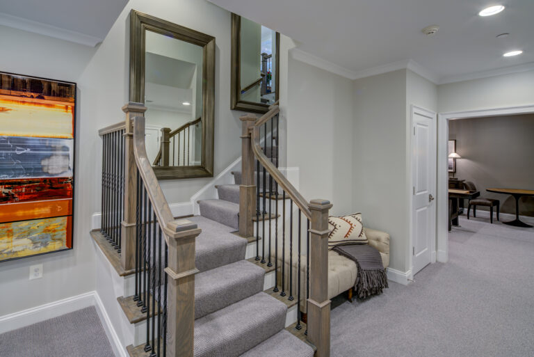 390 Bsmnt Stair 7501 Hampden 028