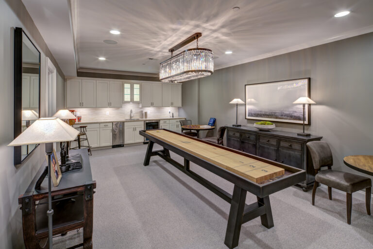 422 Bsmnt Bar 7501 Hampden 029