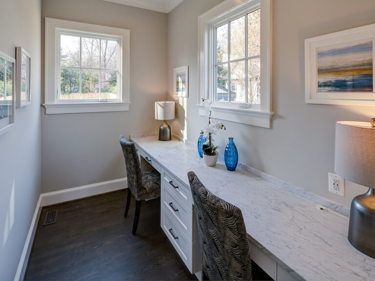 77 7104 Delaware Command Center 001